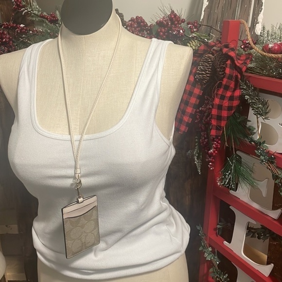 Coach Beige and Cream Key & Card Holder - Picture 2 of 8